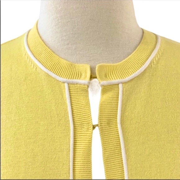 Yellow Cotton Lilly Pulitzer Cardigan with white piping and pockets - Picture 7 of 9